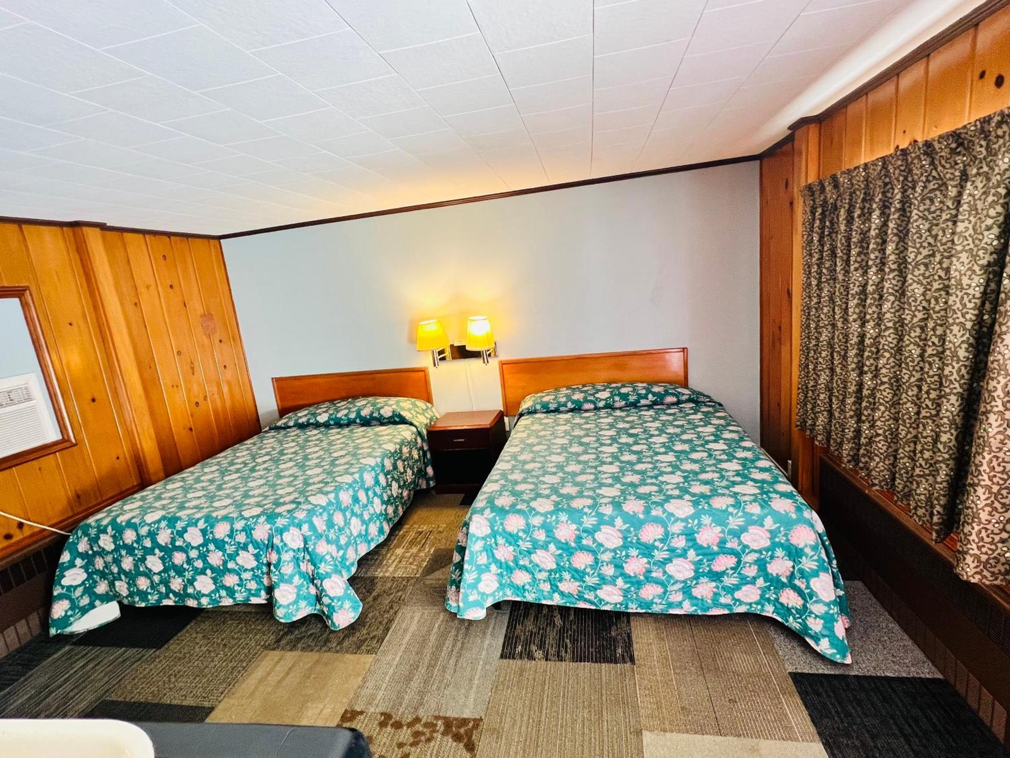 Sun N Snow Hotel Cadillac Dış mekan fotoğraf